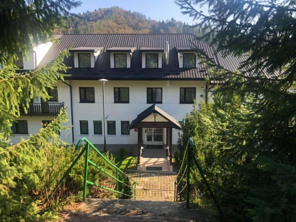 Dom Wczasowy Szczyt Muszyna Bagian luar foto